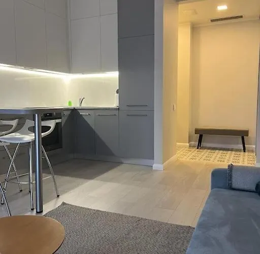 Old Town Free Underground Parking Apartment