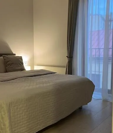 アパート Old Town Free Underground Parking